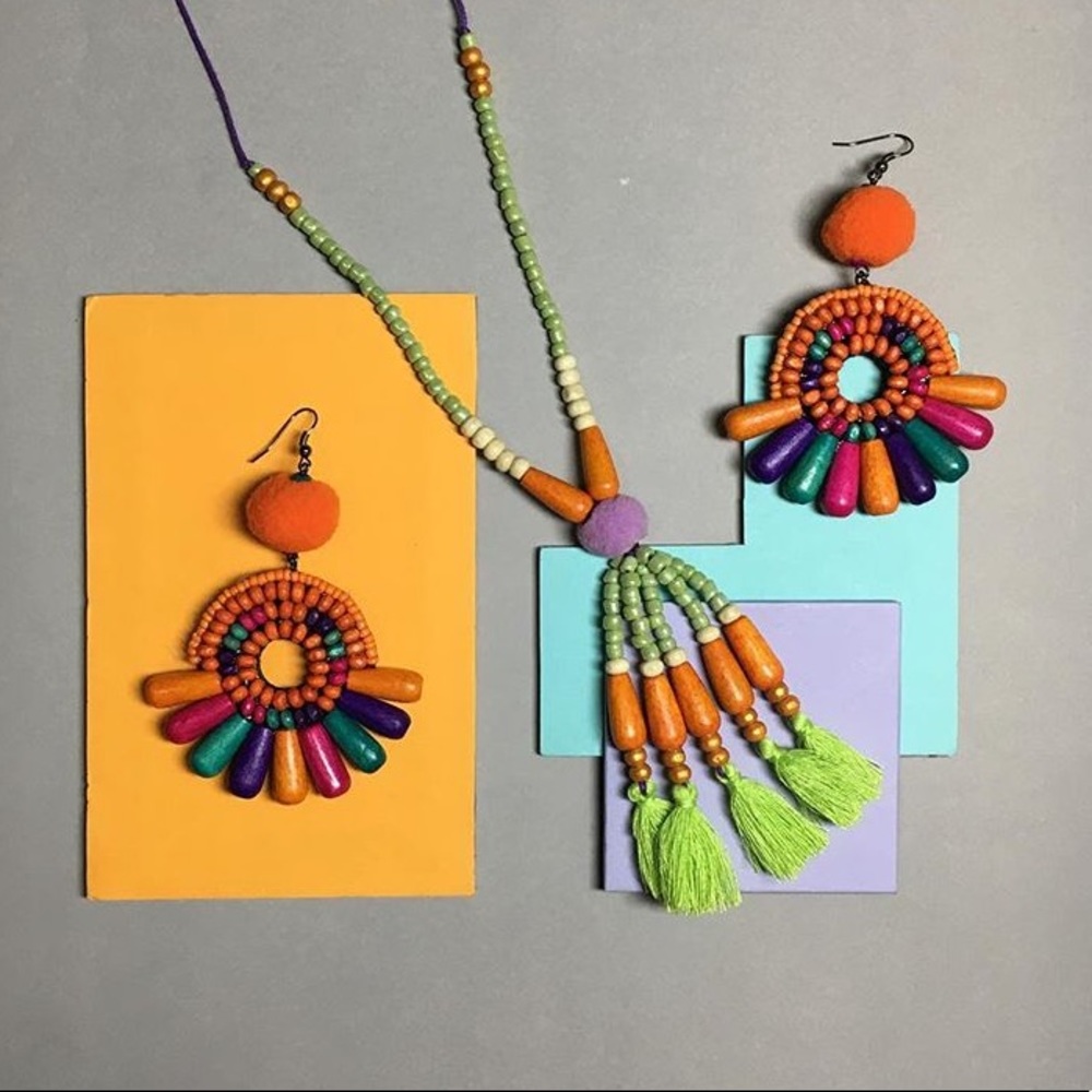 Handcrafted Wood Fringe Earrings with pom pom - Picture 3 of 4